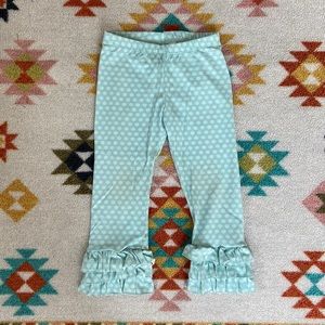 Persnickety ruffle bottom legging